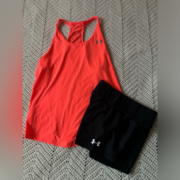 WOMENS XS\S UNDER ARMOUR TOP AND BOTTOM BUNDLE CORAL PINK AND BLACK - Picture 1 of 2